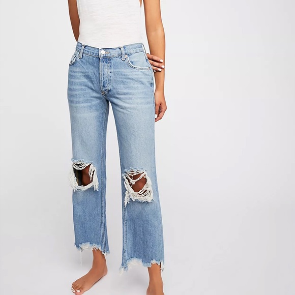 Free People Distressed Mid Rise Jean 🧚🏻‍♀️ - Picture 1 of 4
